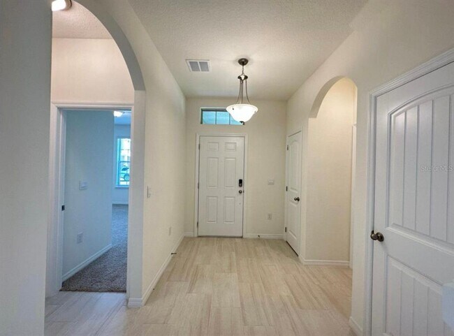 Building Photo - 17793 Adrift Rd