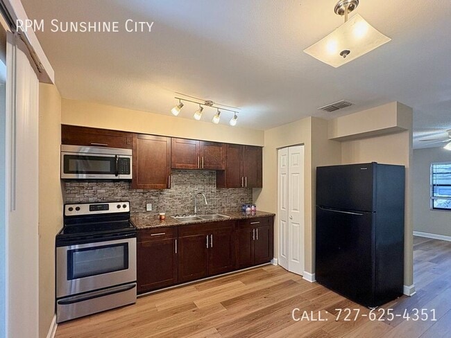 Foto del edificio - 427 6th Ave NE