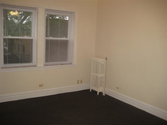 Foto del edificio - 131 Pleasant Ave