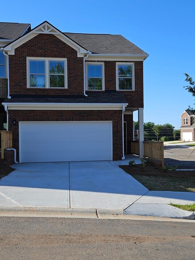 3370 High Quest Ln, Snellville, GA 30078 Townhouse for Rent in
