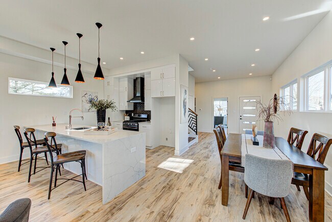 Foto del edificio - 1026 St Peter St