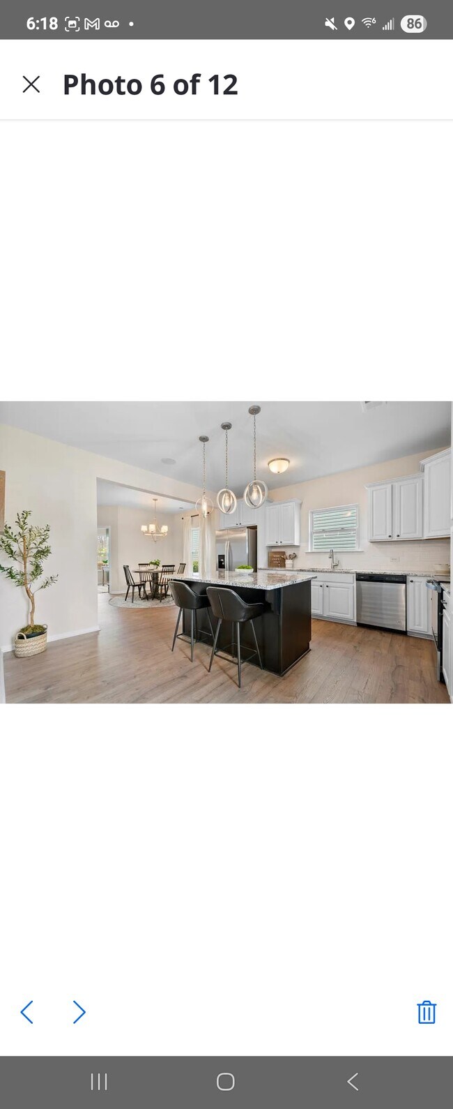 Open concept kirchen/dining/living - 410 Avocet Dr