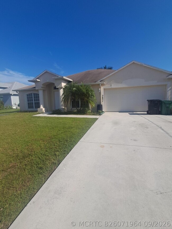 Building Photo - 2697 SW Altamira Ave