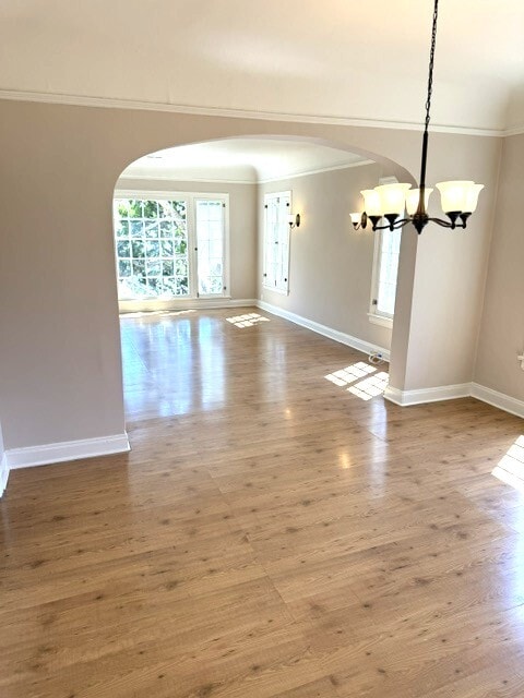 Building Photo - 2141 Beachwood Ter