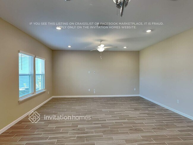 Foto del edificio - 6779 Falls Chase Ln