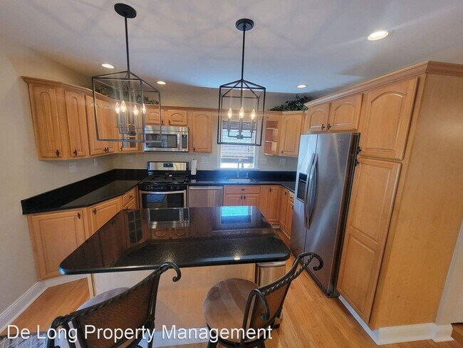 Foto del edificio - 3 br, 2 bath House - 1108 Edward Terrace