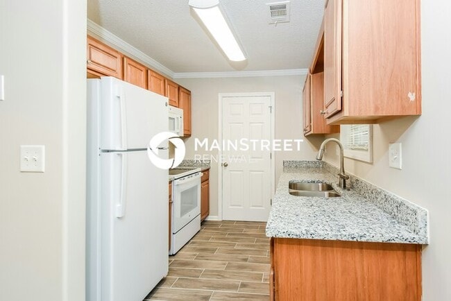 Building Photo - 2 Bedroom Pet-Friendly Home in CARTERSVILLE, GA with Main Street Renewal