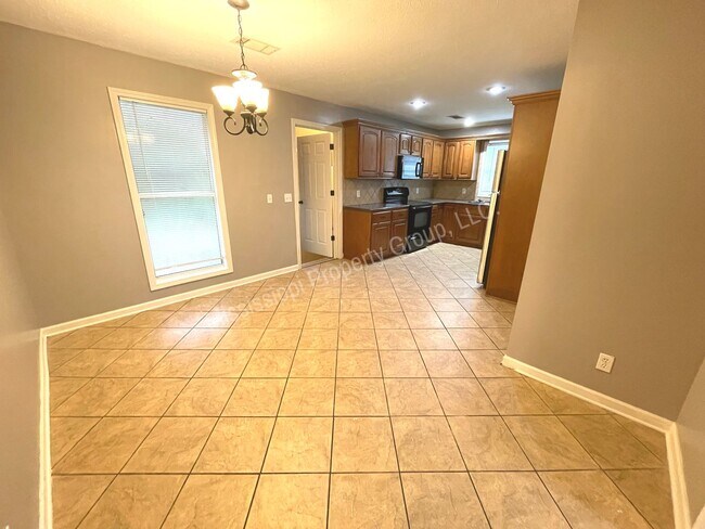 Foto del edificio - 4BR/2BA Home