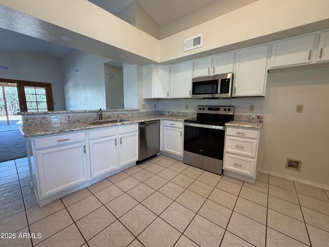 Building Photo - 15025 N 60th Dr