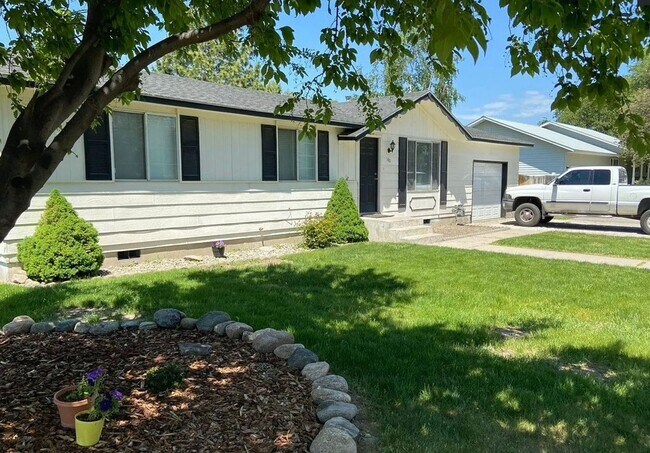 Foto del edificio - Beautiful 3 bedroom 1 bath home for rent in Sugar City!