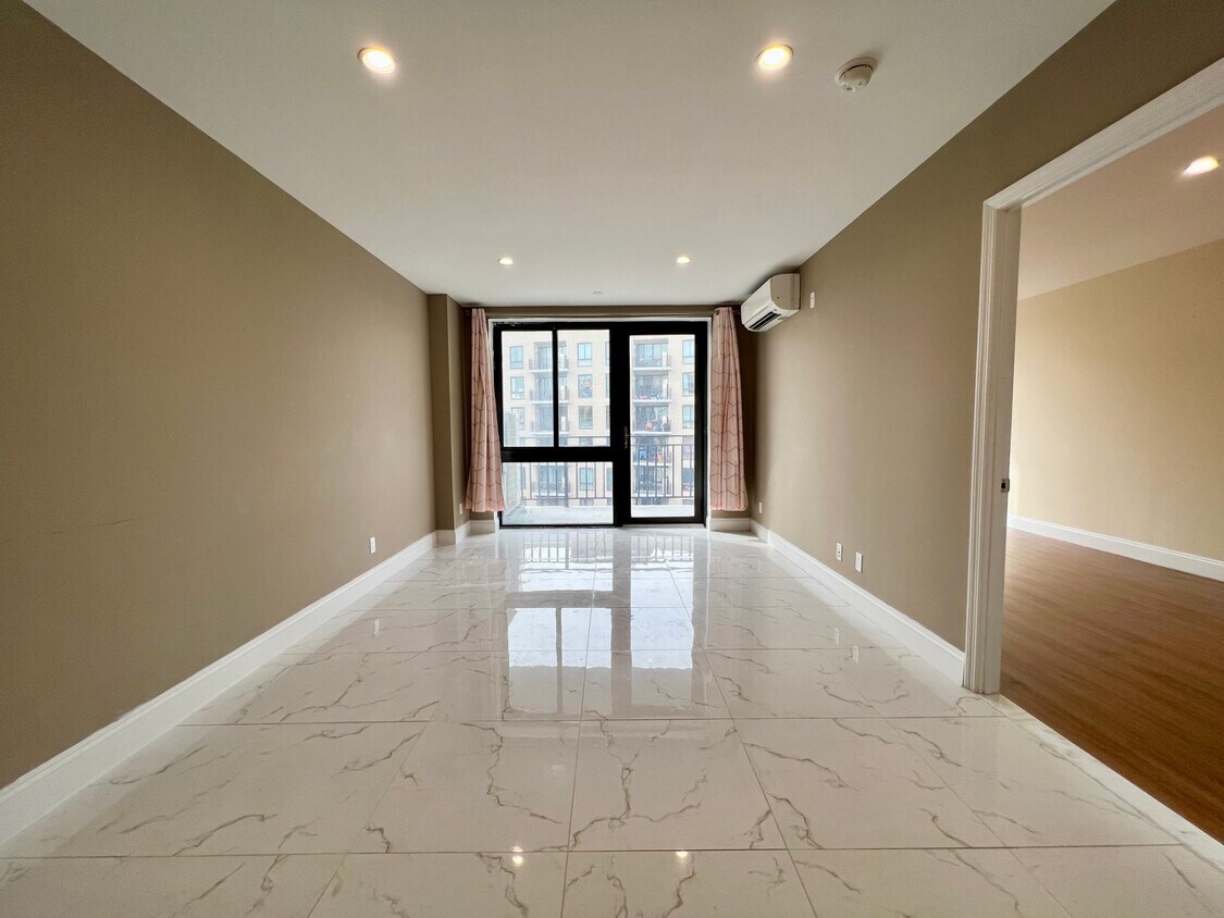 4516 83rd St Unit E6D, Queens, NY 11373 Room for Rent in Queens, NY