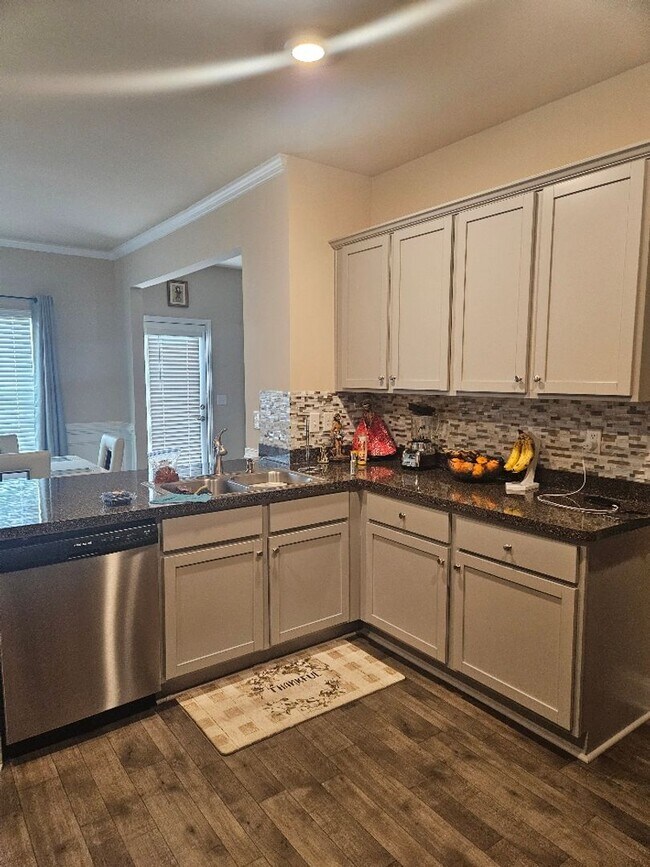 Building Photo - Charming 4 Bedroom Home in Hampton, GA – A...