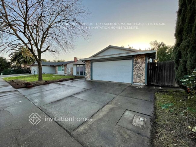 Building Photo - 7840 1st Draw Way