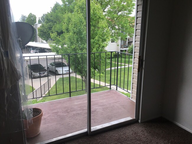 Balcony - 4650 Quail Park Dr