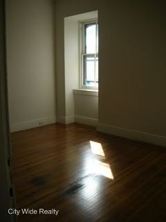 Building Photo - 4202 Walnut St