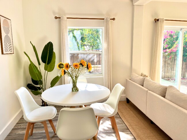 Foto del edificio - 679 NE 87th St