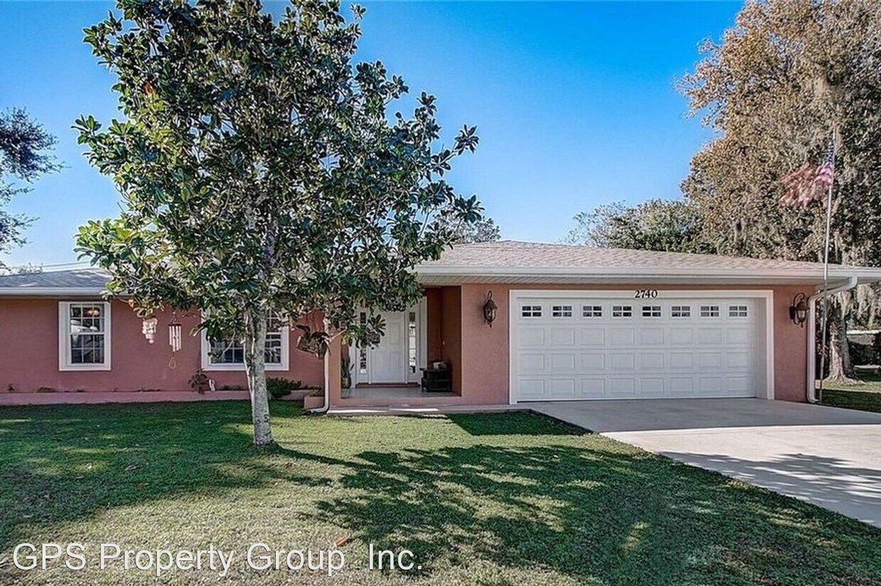 Building Photo - 4 br, 3 bath House - 2740 Wells Ave