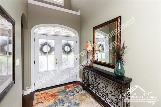Foto del edificio - 11320 Cathryn Ln