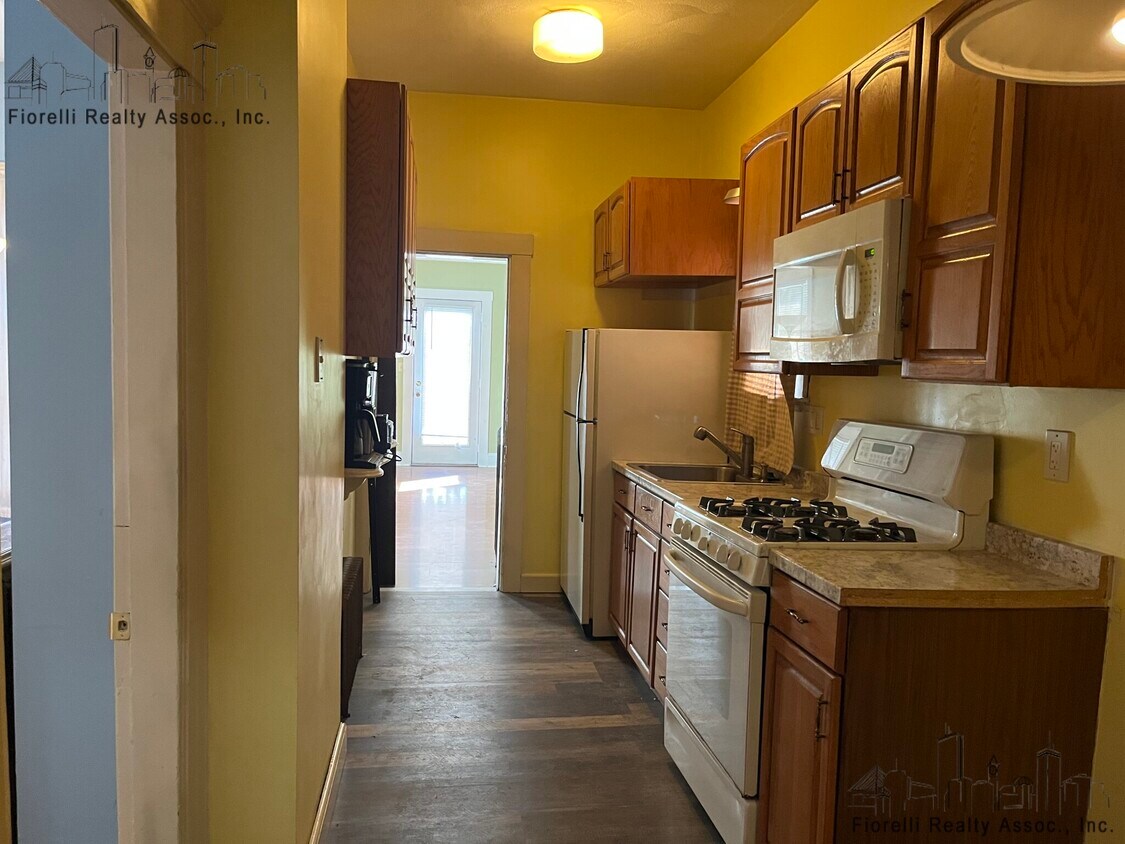 Primary Photo - 46 Princeton St