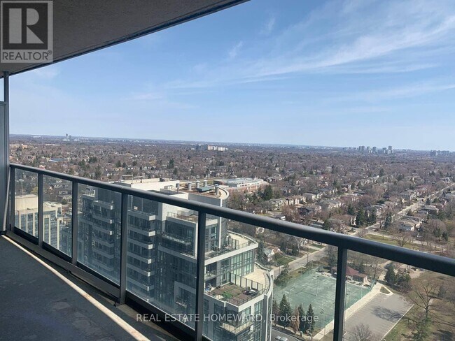 Photo du bâtiment - 18 Spring Garden Ave