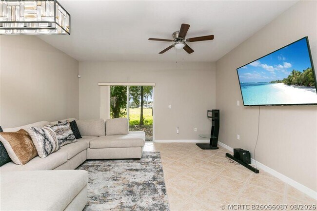 Building Photo - 4408 Woodland Cir