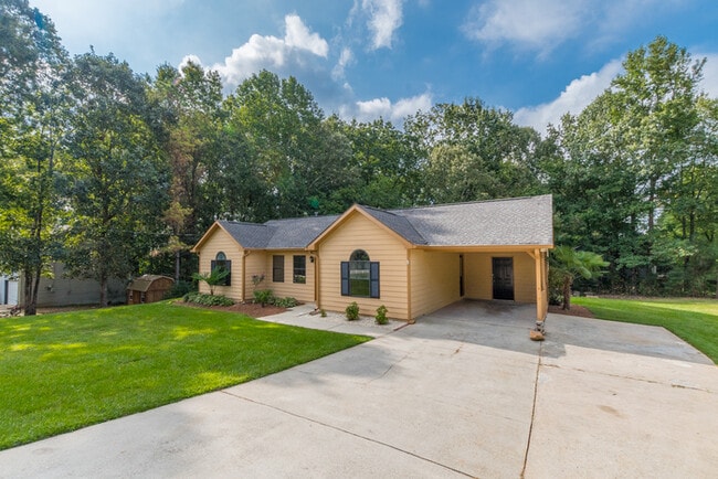Photo - 4174 Warren Rd (Flowery Branch, GA) House