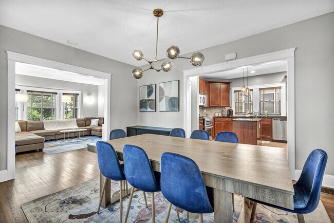 Foto del edificio - 1501 E 105th St