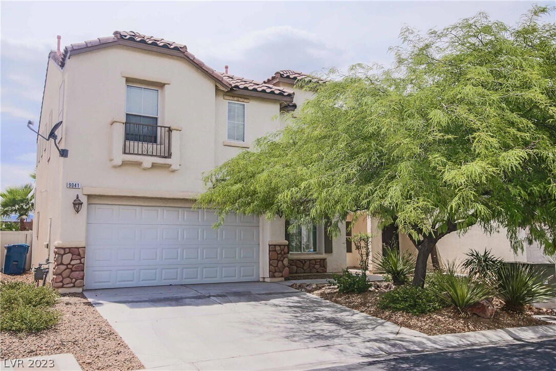 Foto principal - 9041 Secret Valley St