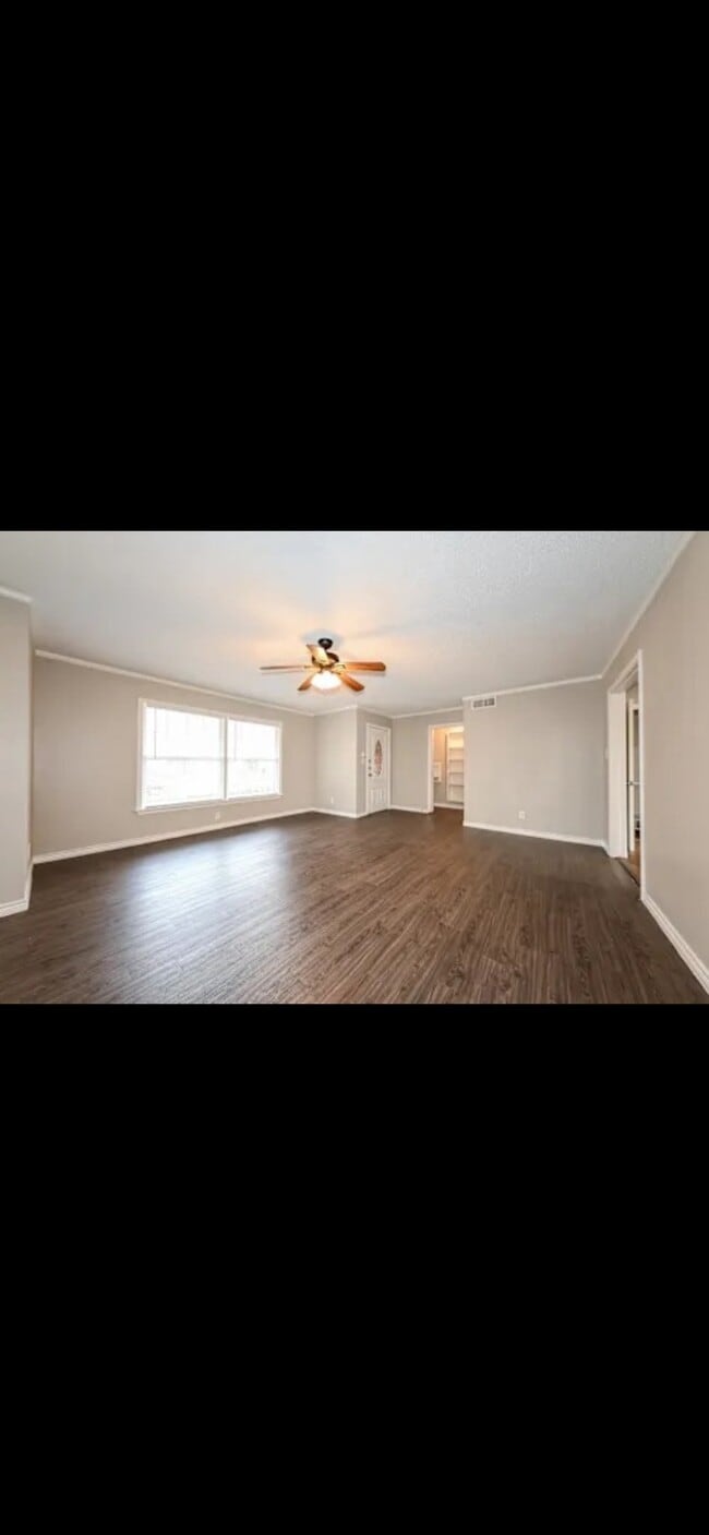 Building Photo - 15185 McDonald Dr