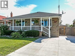 Building Photo - 376 Talbot St