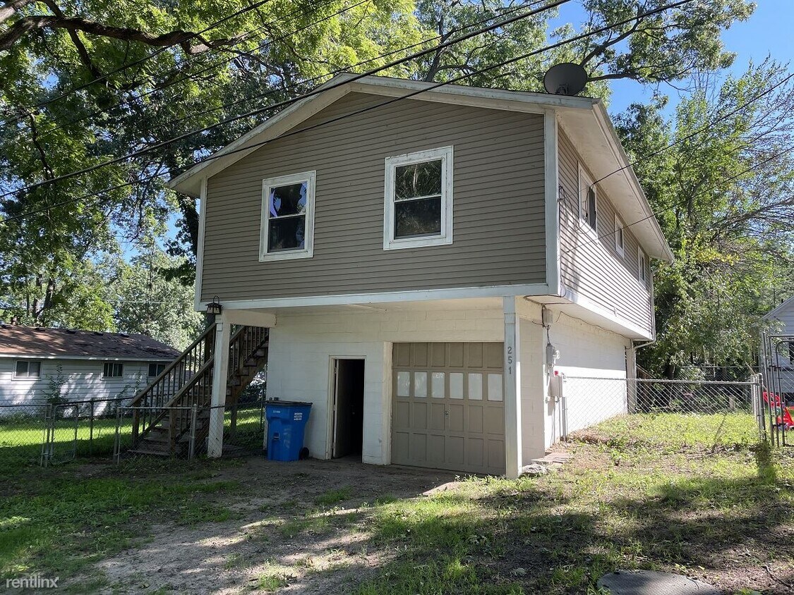 Primary Photo - 2 br, 1 bath House - 251 Hill Ct