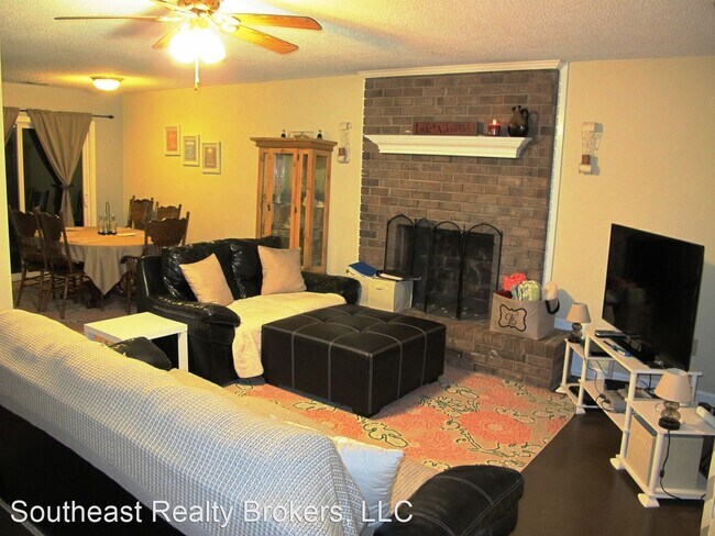 Building Photo - 2 br, 1 bath House - 196 Park Ridge Place