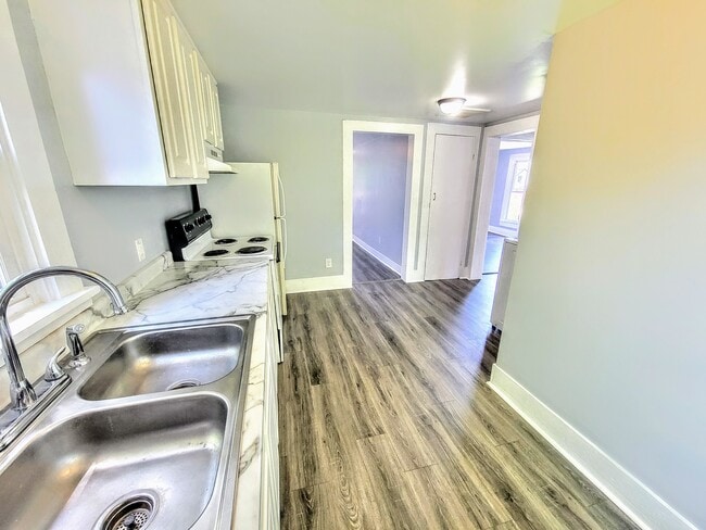 Kitchen Unit 2 - 43 N Highland St