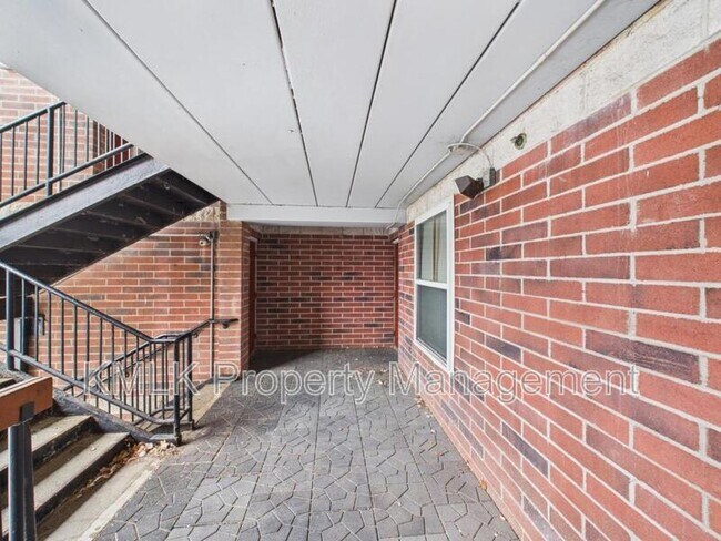 Foto del edificio - 409 Brown St