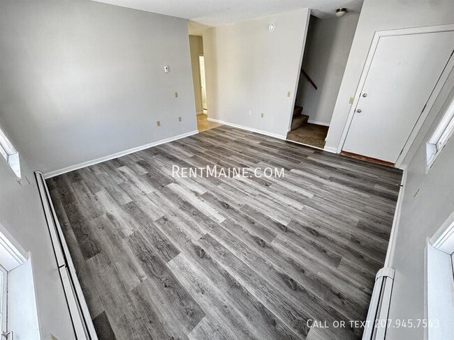 Building Photo - 15 Kennebec Rd