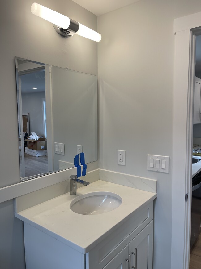 Newly renovated bathroom with all new fixtures. - 902 13th Ave