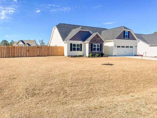 Building Photo - 4 Bedroom Swansboro Home for Rent