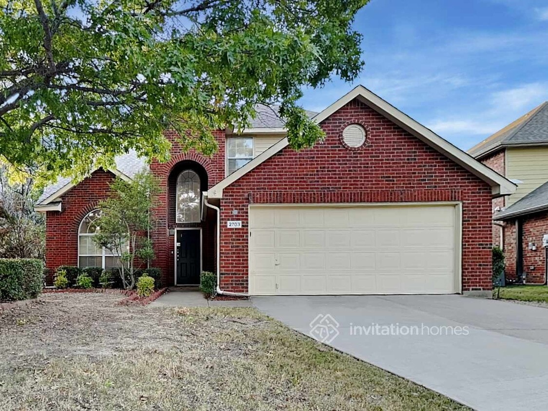 Primary Photo - 2703 Magnolia Ln