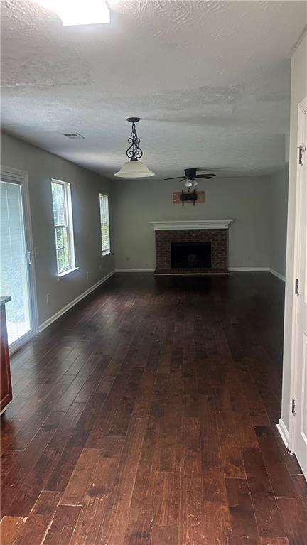 Foto del edificio - 4890 Evergreen Valley Way