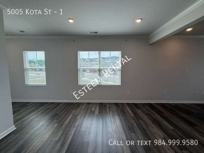 Foto del edificio - 5005 Kota St