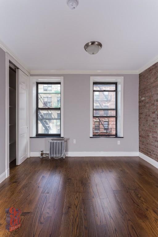 Foto principal - 120 E 102nd St