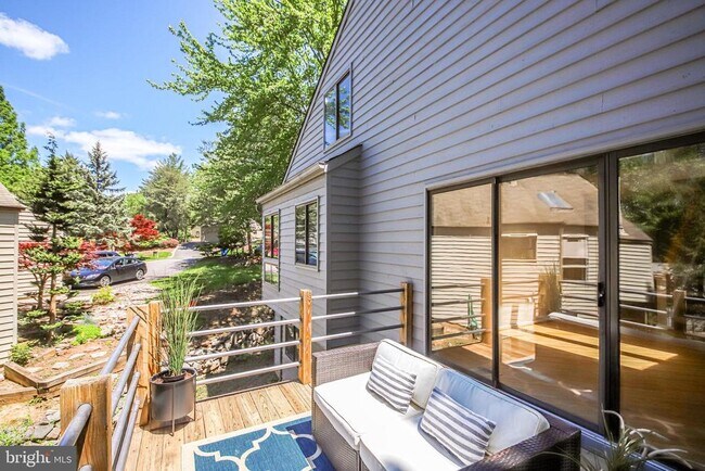 Foto del edificio - 1656 Cedar Hollow Way