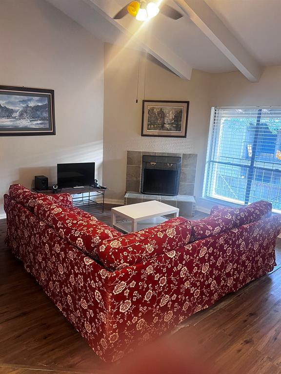 Foto del edificio - 5711 Sugar Hill Dr