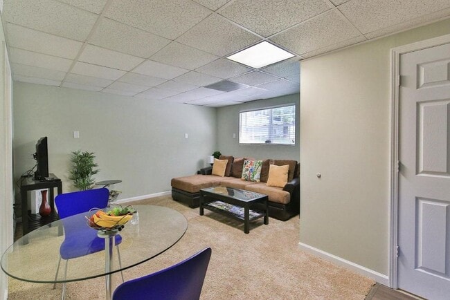 Foto del edificio - 6501 Brownsville Rd