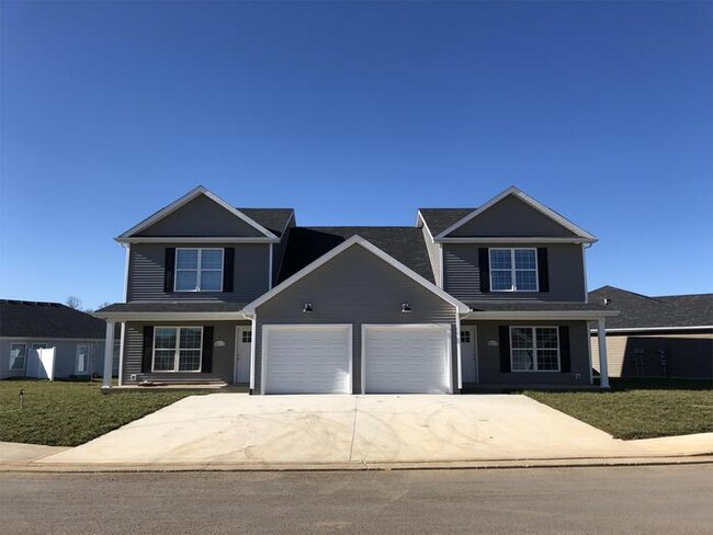 Building Photo - 2420 Russellville Rd