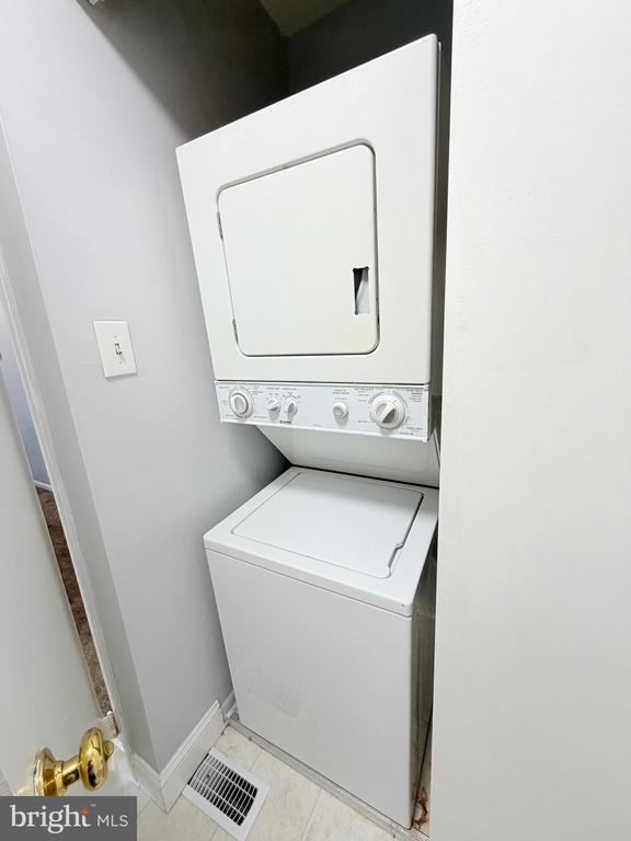 Foto del edificio - 230 Holly Dr