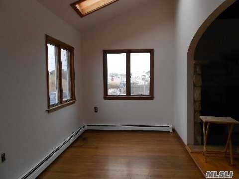 Building Photo - 18 Beach Ave