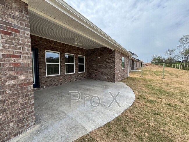 Foto del edificio - 1340 Overcup Oak Ln
