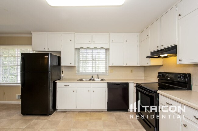 Foto del edificio - 5185 Erin Road SW Atlanta GA