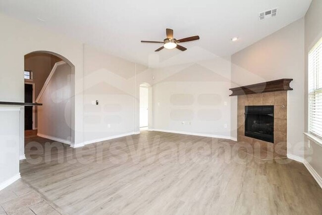 Building Photo - Renovated 4bed 2.5bath house in OKC